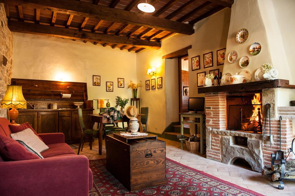 Villa Agriturismo Azienda Agricola Il Pozzo Capolona Zimmer foto