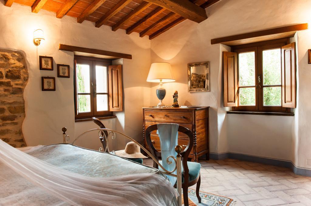 Agriturismo Azienda Agricola Il Pozzo Capolona Zimmer foto